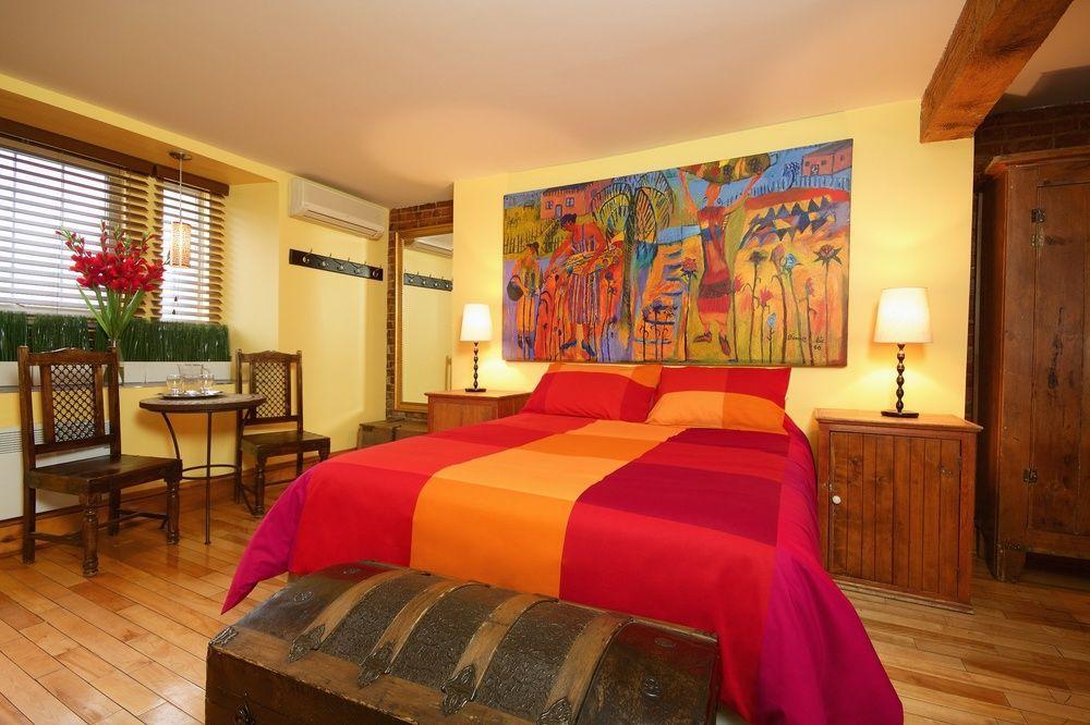 Auberge Les Bons Matins Монреаль Экстерьер фото